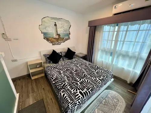 comfy crib hostel
