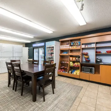 Sonesta Simply Suites Hampton