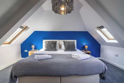 4Br-Sleeps8-Privategarden-Freeparking Hotels near Broadgate Park