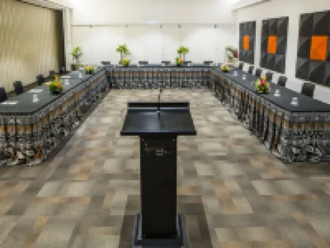 The Pearl South Pacific Resort Hotels in Viti Levu
