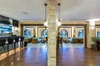 Ramada Olivie Nazareth - bar