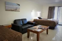 Pacific Palms Motor Inn Hotels in Marcoola