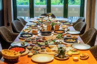 Hotel CityHome am Kurpark - breakfast
