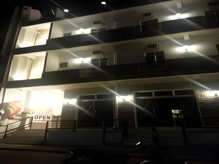 Sea Horse Guest House Отели рядом с достопримечательностью «Coron Plaza Fountain»