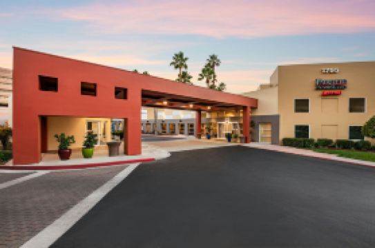 Fairfield Inn & Suites San Jose Airport