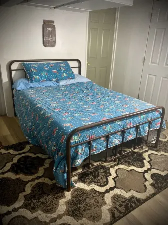 Quiet Basement apartment