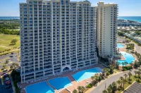 Scenic Gulf View and Elegant Furnishings - Luxurious Coastal Retreat