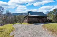 Twin Cub Lodge Cabin