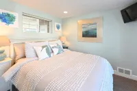 Private Hot Tub and Ocean View Deck - Stunning Beachfront Retreat