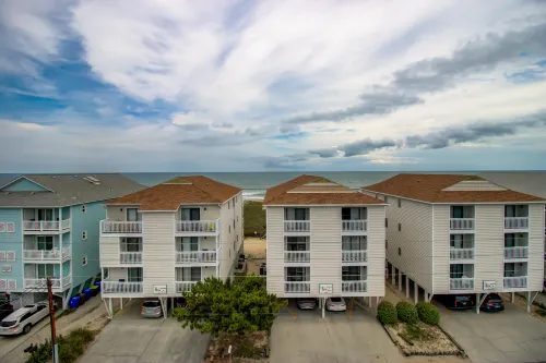 Large Private Pool and Ocean View Deck - Stunning Coastal Haven
