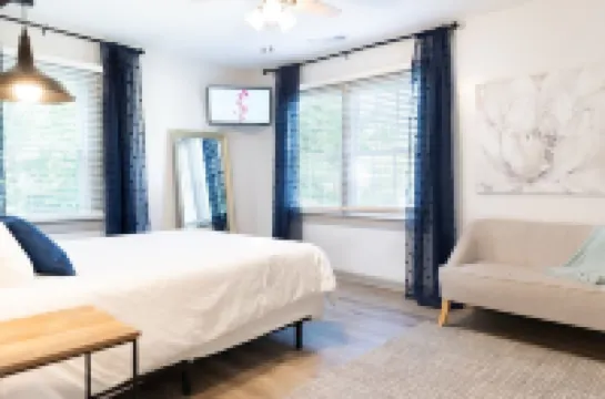 Blue Bungalow w/ Free Golf Cart