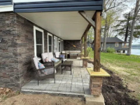 Beautiful 6 Bedroom Cabin on 1100 Acre Lake in Fryeburg Maine Hotels in Fryeburg