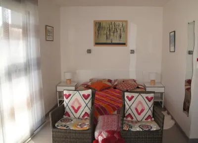 Land / Sea / Landes- Pink Granite Coast Grève Saint-Pierre 주변 호텔