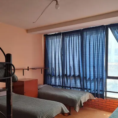 Hostel Canoa Hotels near Witches Walk