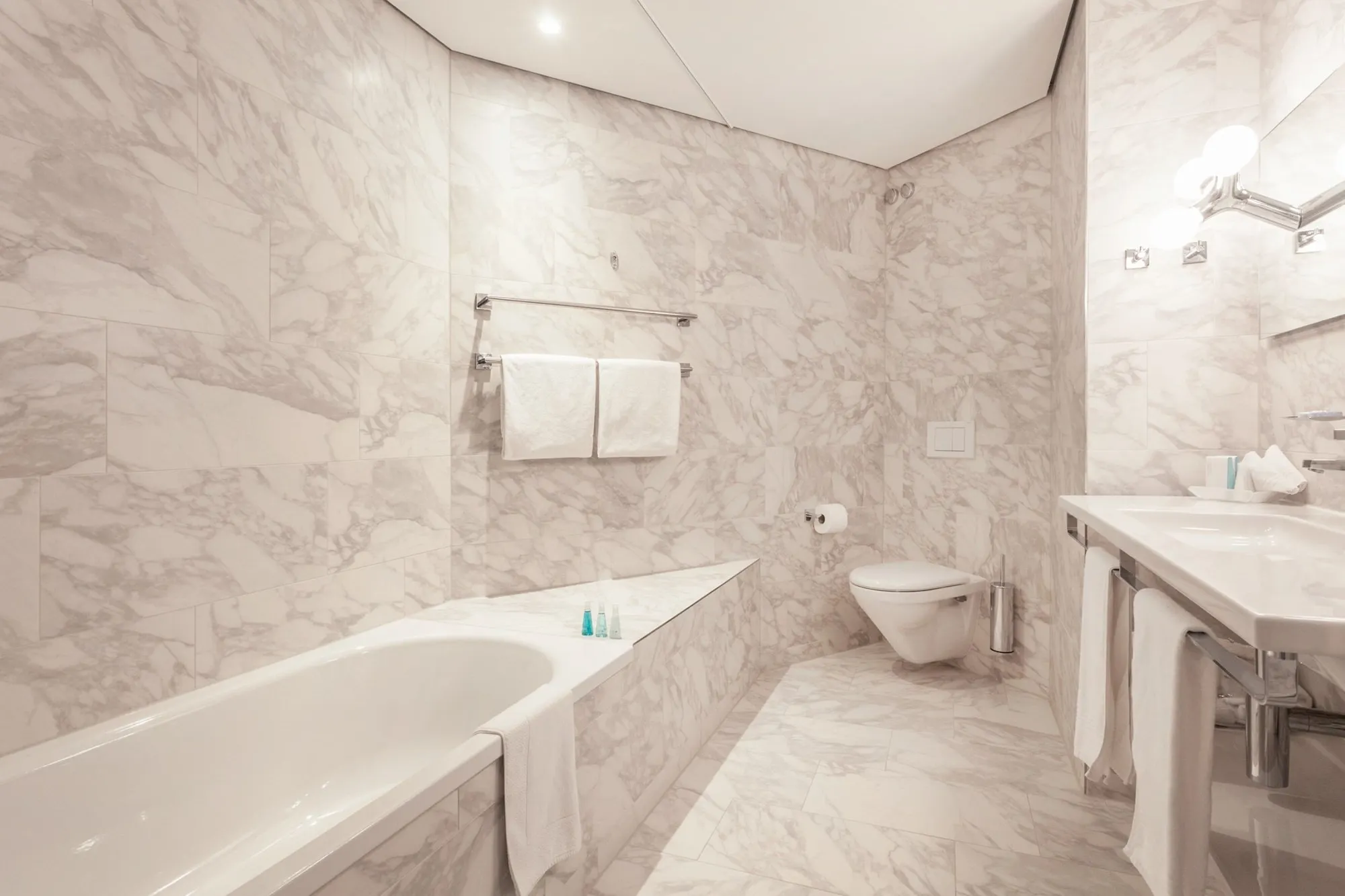 EMA之家套房飯店 房間 Photos