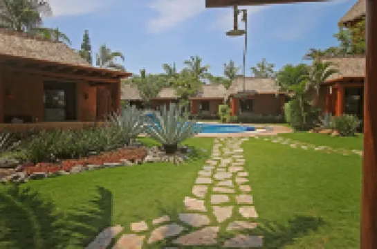 ザ イン アット マンサニヨ ベイ のホテル