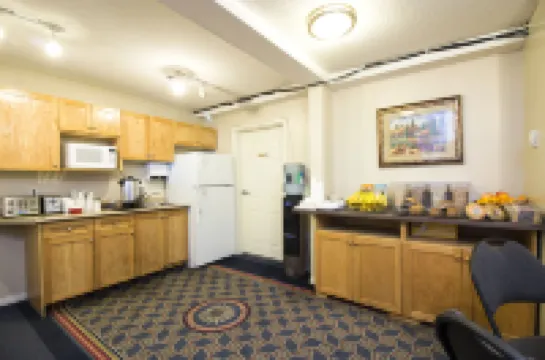 West Country Inn Hotels in Drayton Valley