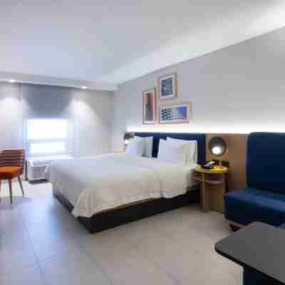 Hampton by Hilton Saltillo Rooms