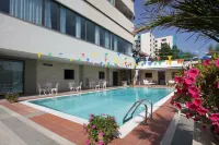 Hotel Promenade - Pools