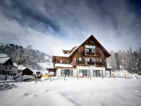 Studio Apartment on Turracherhohe Near Lake - parking