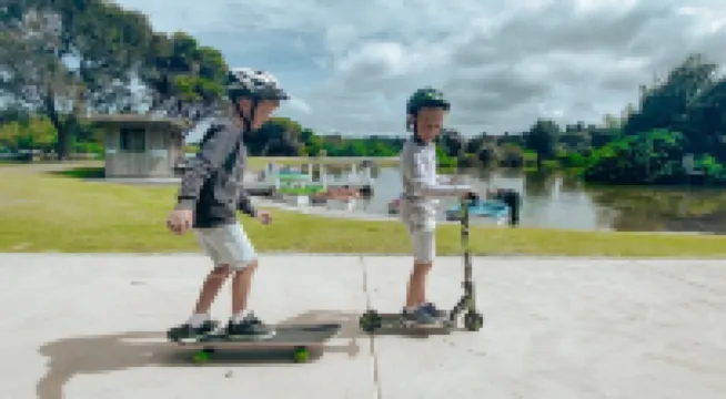 瓦南布爾沖浪道假日公園