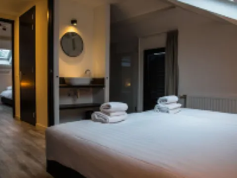 Cozy Holiday Home in Vrouwenpolder Close to the Beach