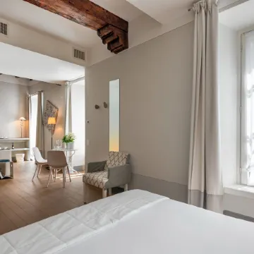 GombitHotel