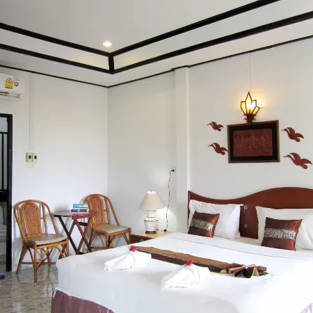 Lanta IL Mare Beach Resort Отели рядом с достопримечательностью «Nui Beach»