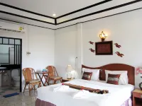 Lanta IL Mare Beach Resort Hotels in Koh Lanta