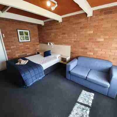 Red Chief Motel Rooms
