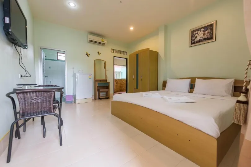 Pachumas Hotel