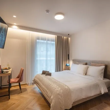 Ira-Hpa Hotel