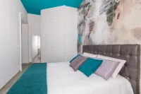 마다마 크리스티나 2 비스 - 산 살바리오의 카사 에스터