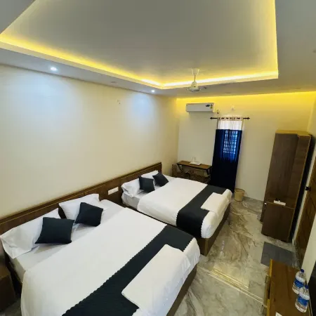 Thamarassery INN luxury and budget Rooms