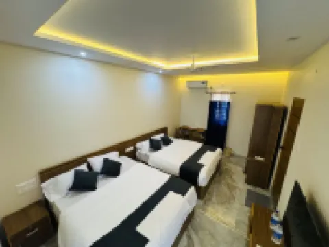 Thamarassery INN luxury and budget Rooms Hotels in 