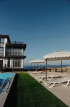 TONg Marina - Pools