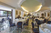 Strand Hotel Delfini