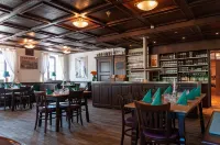 Landhotel & Gasthof Baiernrain Hotels in Holzkirchen