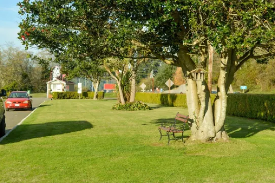 Bay Bridge Motel Hotels in Coos County