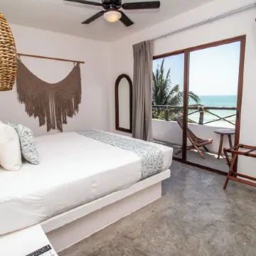 Hau Holbox, Oceanfront Boutique Hotel
