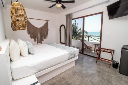 Hau Holbox, Oceanfront Boutique Hotel Отели рядом с достопримечательностью «Playa Holbox»