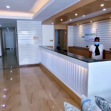 Hays Suites Hotel Отели рядом с достопримечательностью «Торговый центр Yaya Centre»