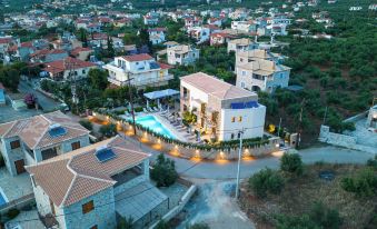 Kannas Mani-Luxury Suites- Adults Friendly 14+