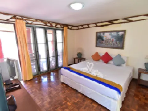 Koh Ngai Resort Hotels in Koh Ngai