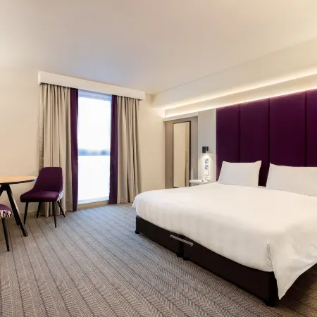 Premier Inn Glasgow CC Buchanan Galleries Отели рядом с достопримечательностью «Площадь Джордж-сквер»