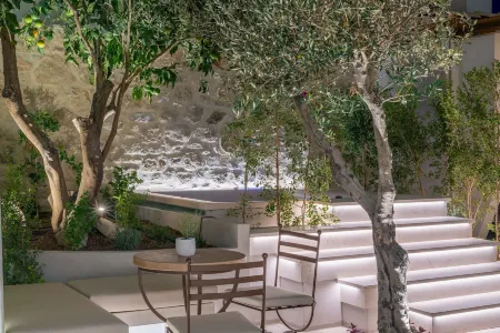 Inotropes Boutique Suites - Adults Only