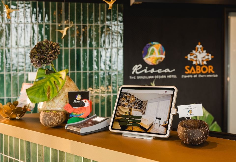 리오카 프랑크푸르트 포스토 7 근처 지하철역