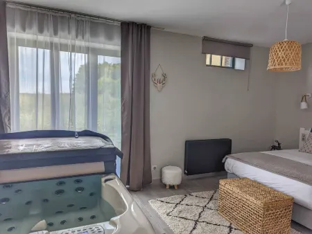 Le Clos des Lys - Chambres Avec Jacuzzi - Nemours