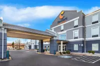 Comfort Suites at Rivergate Mall