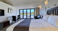 The Waterfront Hotels in Queenstown